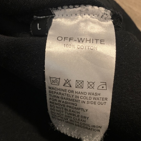 Off-White Black and Pink Graphic Tee - Picture 2 of 4